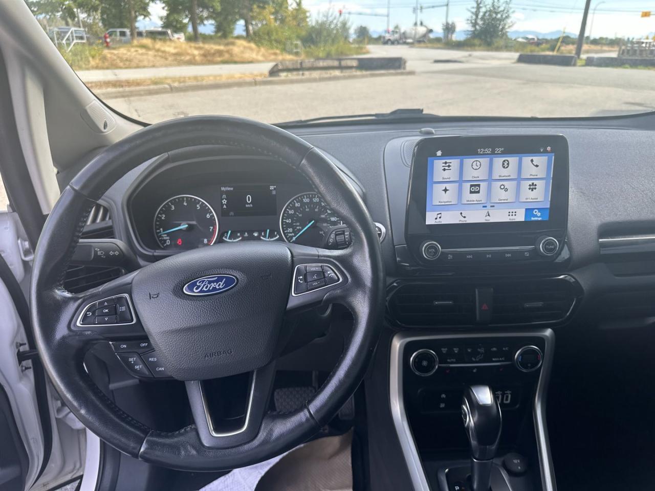 2018 Ford EcoSport Titanium AWD - Photo #12