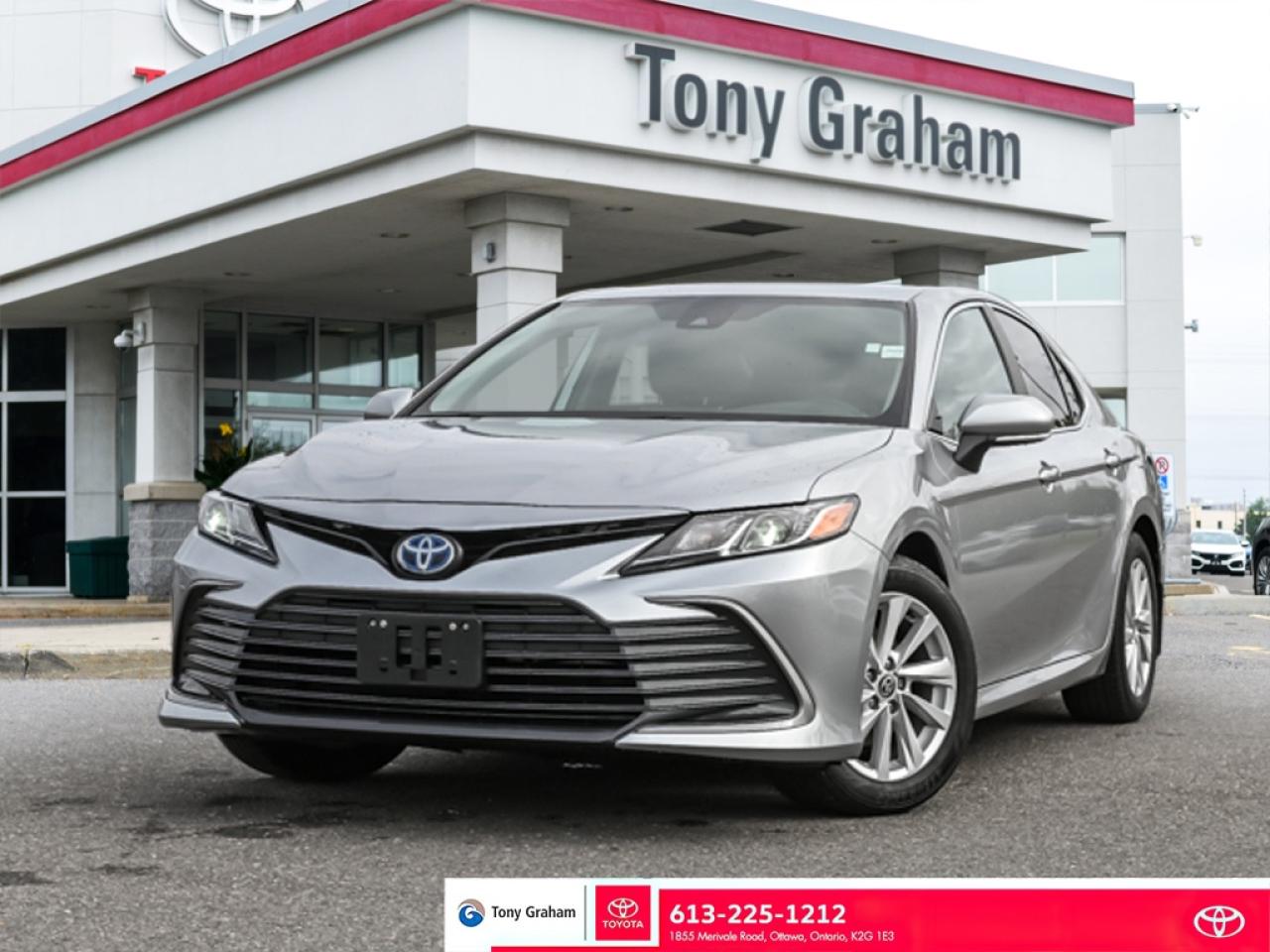 Used 2023 Toyota Camry HYBRID LE for sale in Ottawa, ON