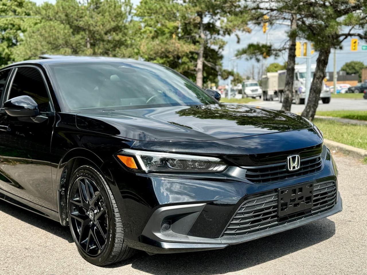 2022 Honda Civic Sport Photo2