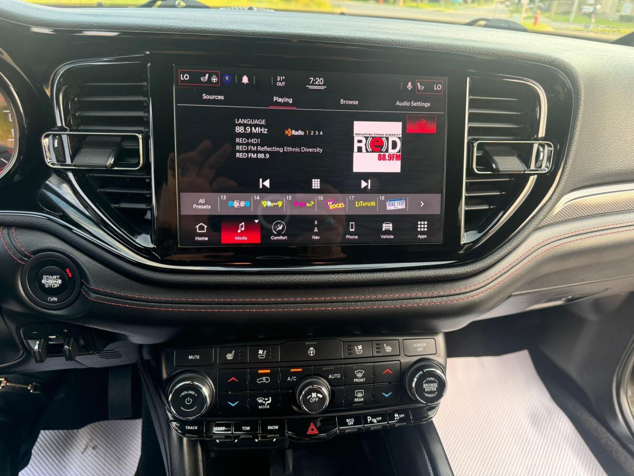 2022 Dodge Durango R/T - Photo #13