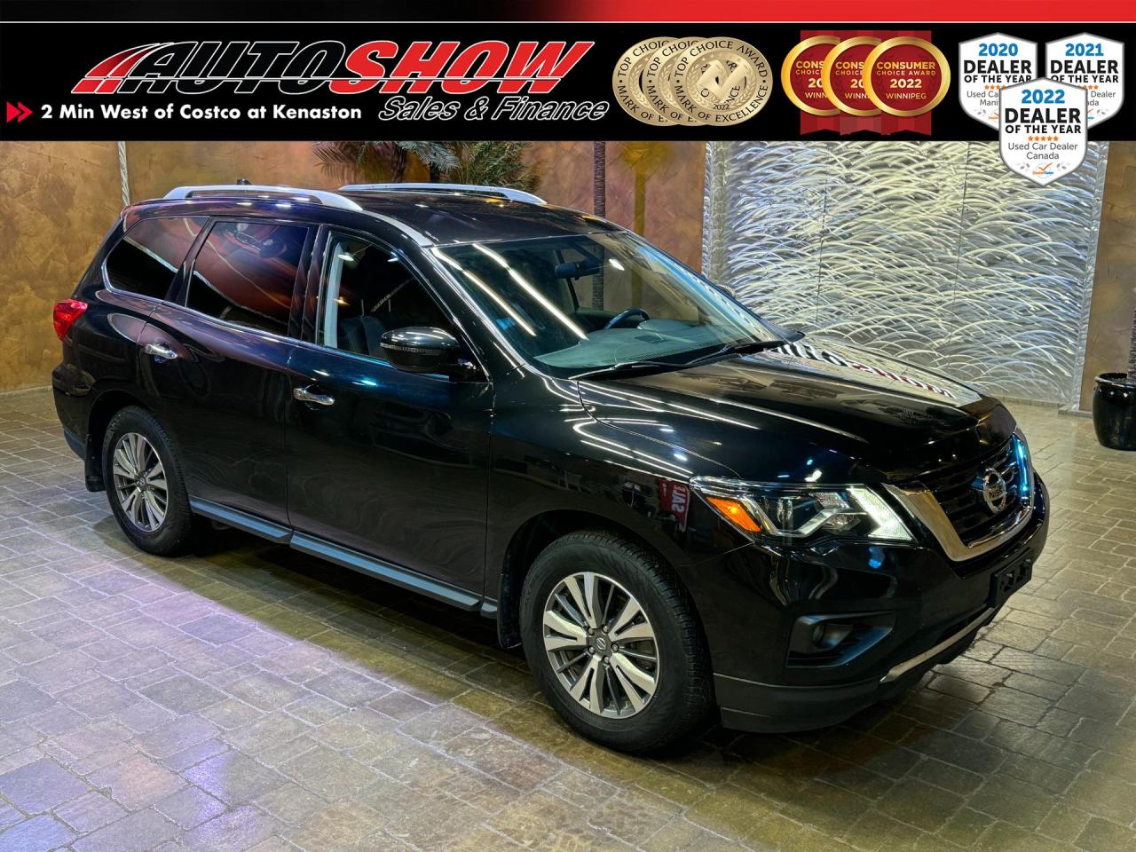 Used 2020 Nissan Pathfinder SV - CLEAN CARFAX!! 7-Passenger Seating for sale in Winnipeg, MB