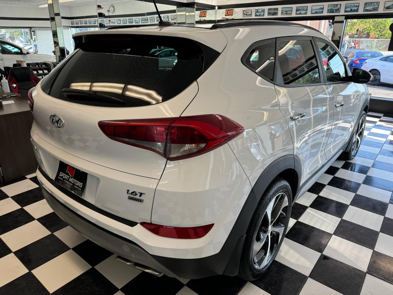 2017 Hyundai Tucson SE 1.6 Turbo AWD+Roof+Heated Leather+CLEAN CARFAX Photo67