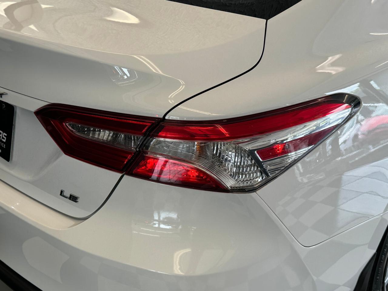 2019 Toyota Camry LE+Camera+Adaptive Cruise+ApplePlay+CLEAN CARFAX - Photo #62