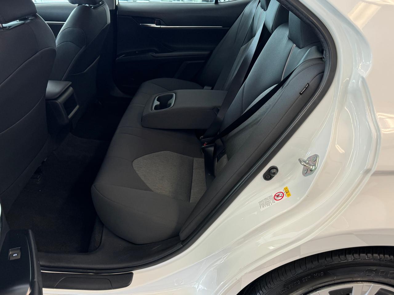 2019 Toyota Camry LE+Camera+Adaptive Cruise+ApplePlay+CLEAN CARFAX Photo87