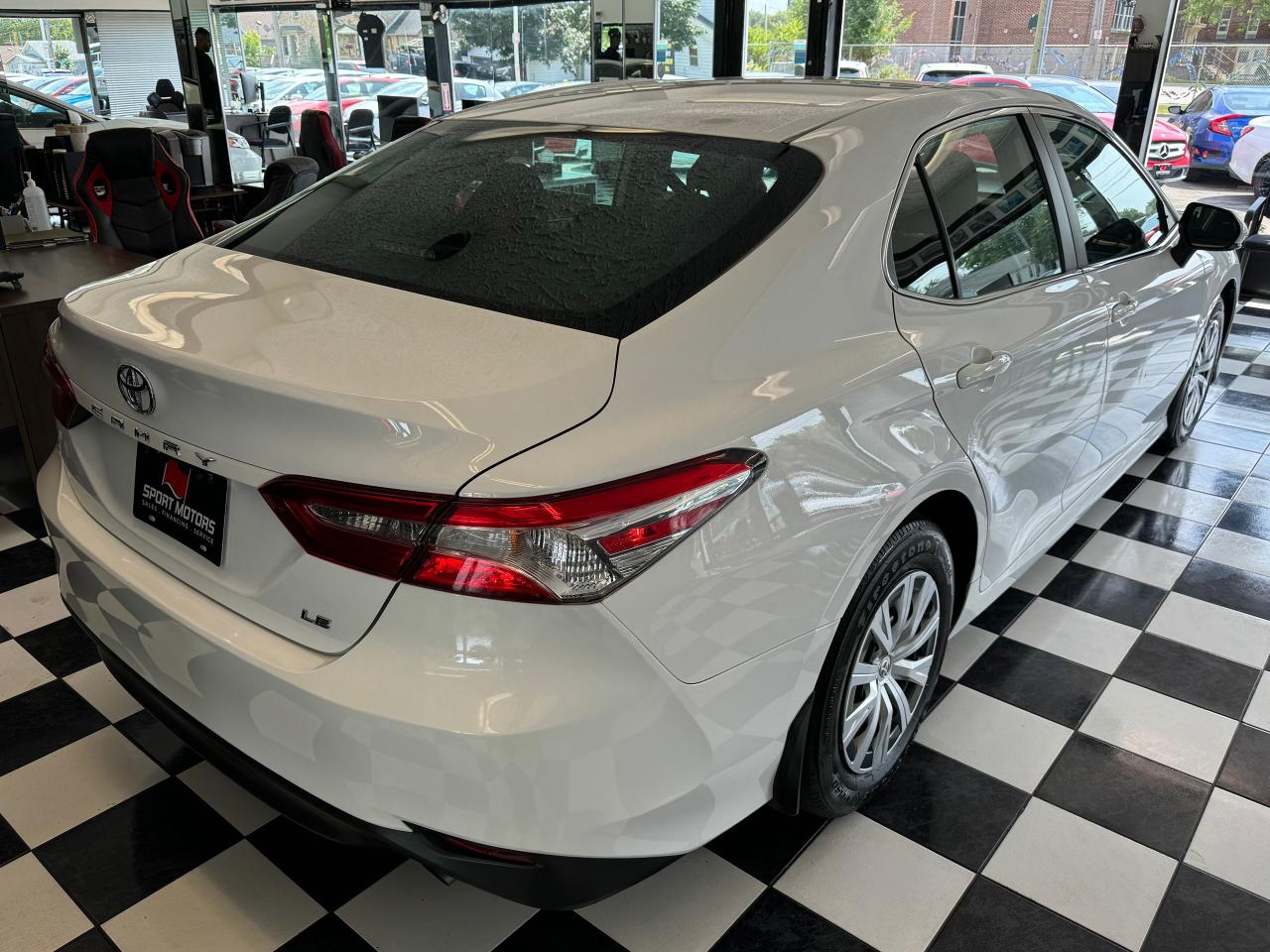 2019 Toyota Camry LE+Camera+Adaptive Cruise+ApplePlay+CLEAN CARFAX - Photo #7