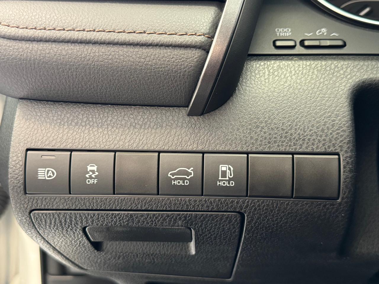 2019 Toyota Camry LE+Camera+Adaptive Cruise+ApplePlay+CLEAN CARFAX - Photo #49