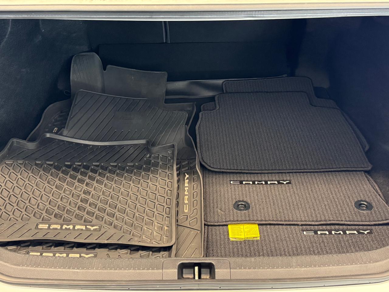 2019 Toyota Camry LE+Camera+Adaptive Cruise+ApplePlay+CLEAN CARFAX - Photo #26