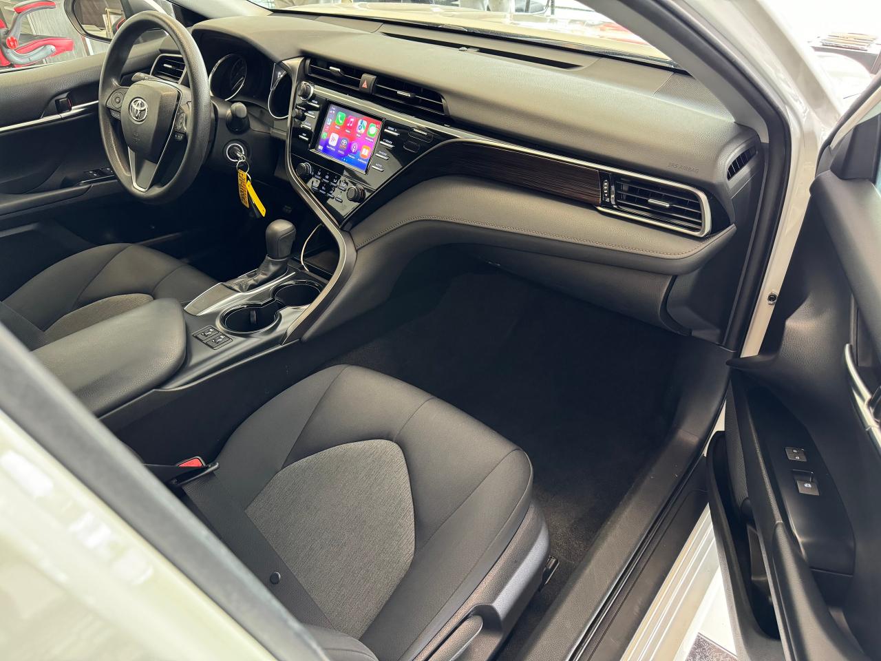 2019 Toyota Camry LE+Camera+Adaptive Cruise+ApplePlay+CLEAN CARFAX - Photo #21