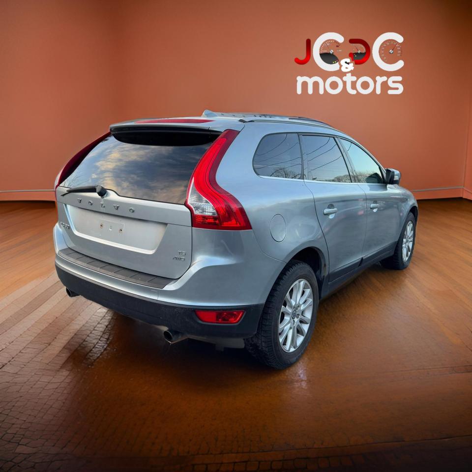 2010 Volvo XC60  - Photo #7