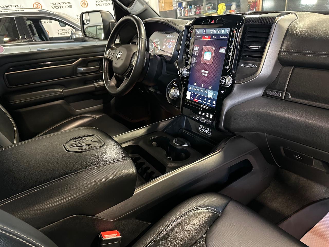 2022 RAM 1500 SPORT 4X4 CREW CAB 5'7" BOX - Photo #9