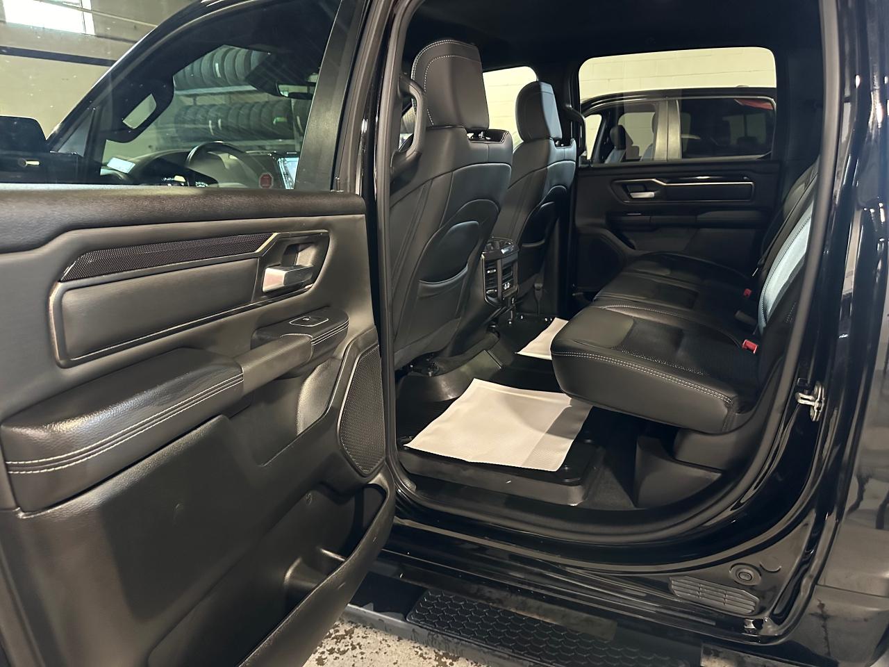 2022 RAM 1500 SPORT 4X4 CREW CAB 5'7" BOX - Photo #17