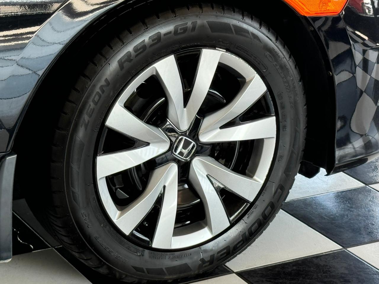 2016 Honda Civic LX+New Brakes+ApplePlay+AC+Heated Seats+LED Lights - Photo #45