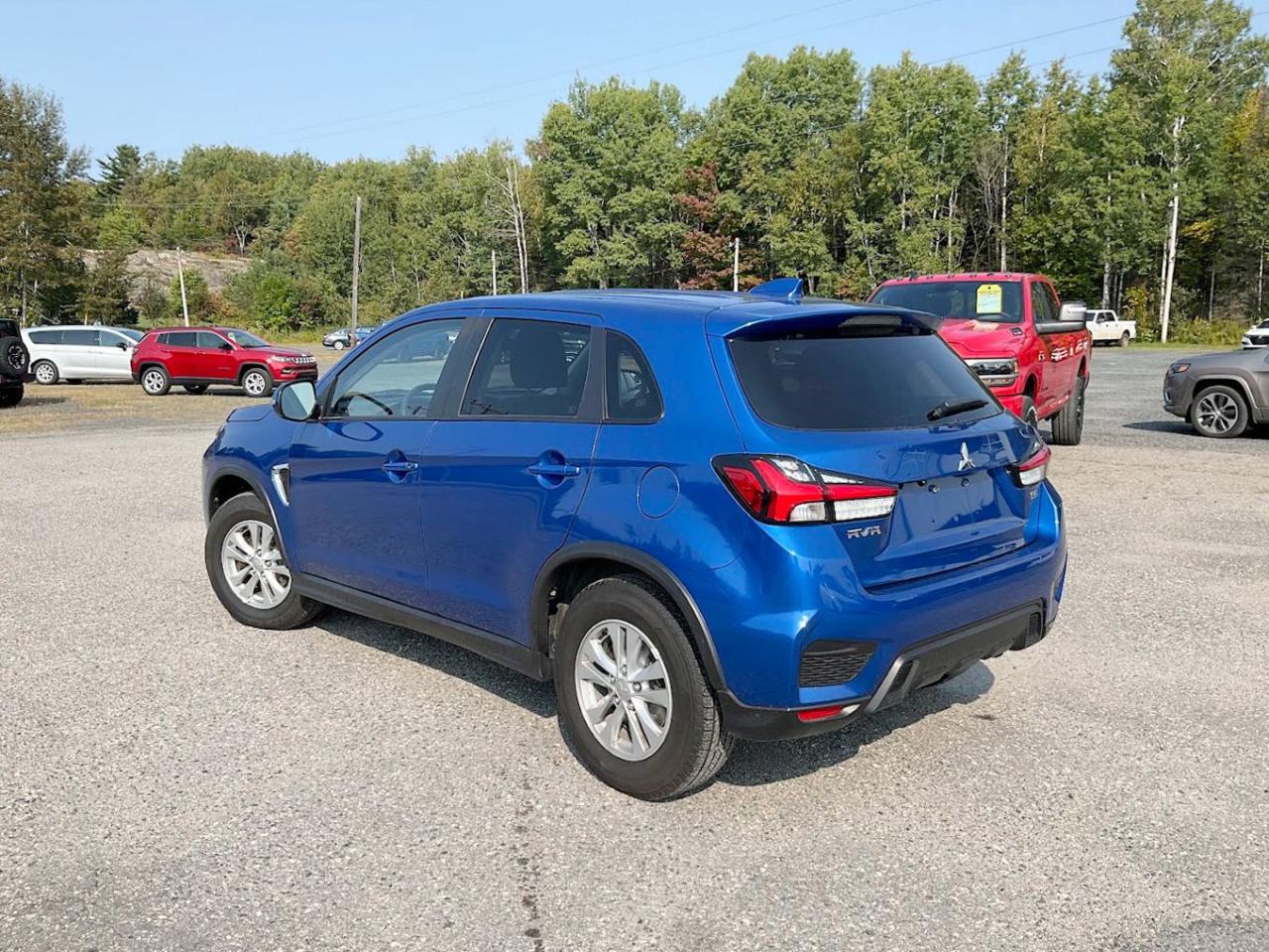 2021 Mitsubishi RVR  Photo3