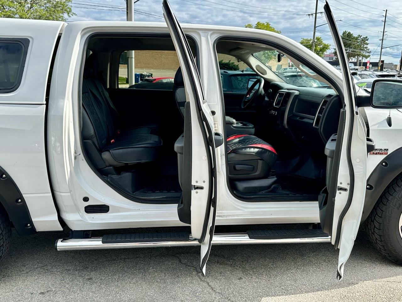 2016 RAM 1500 CERTIFIED.NO ACCIDENT - Photo #11