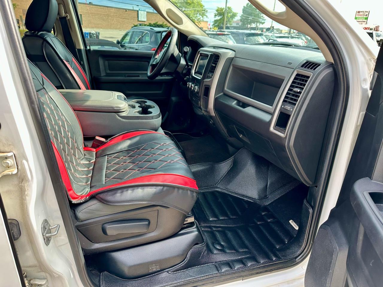 2016 RAM 1500 CERTIFIED.NO ACCIDENT - Photo #13