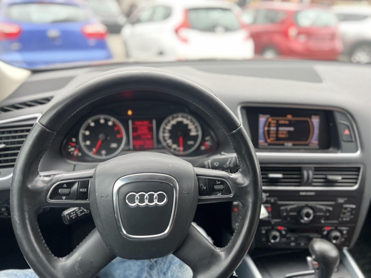 2012 Audi Q5 2.0 quattro Premium - Photo #6