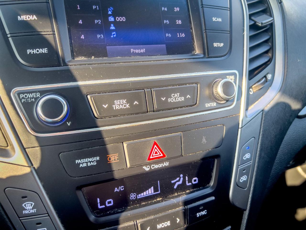 2017 Hyundai Santa Fe Sport 2.4 AWD Easy Financing, Fast Approvals - Photo #17