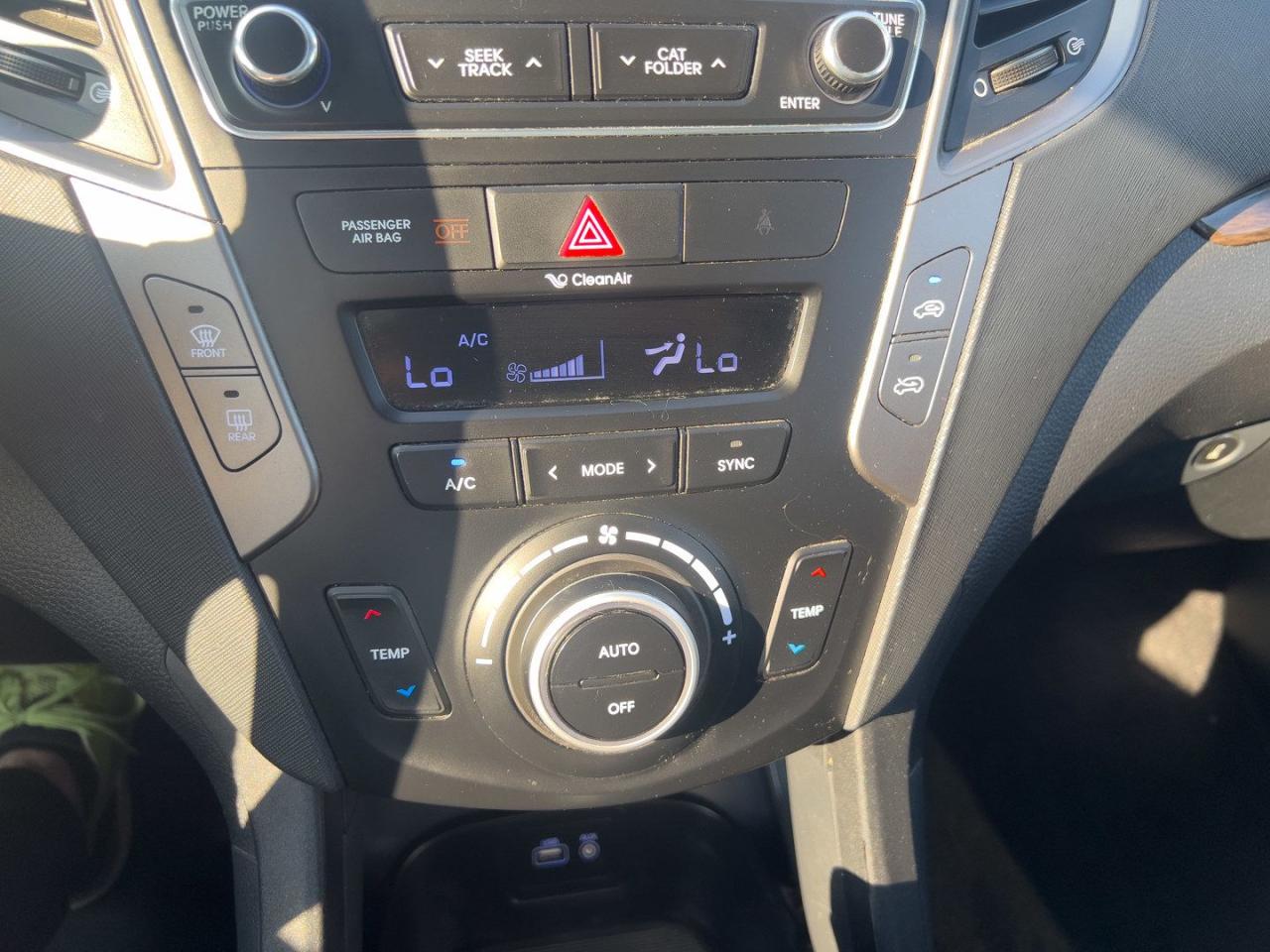 2017 Hyundai Santa Fe Sport 2.4 AWD Easy Financing, Fast Approvals - Photo #18