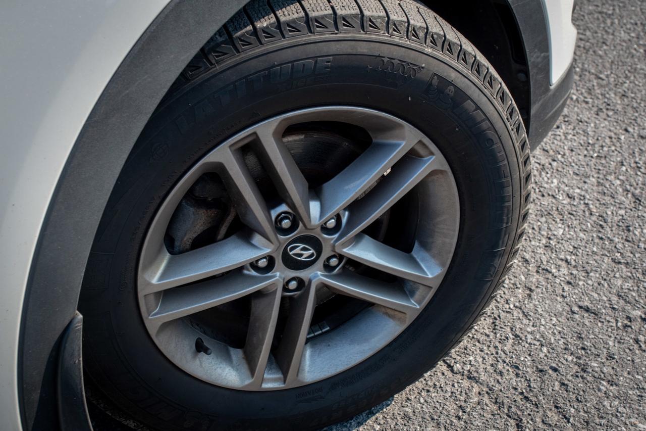 2017 Hyundai Santa Fe Sport 2.4 AWD Easy Financing, Fast Approvals Photo