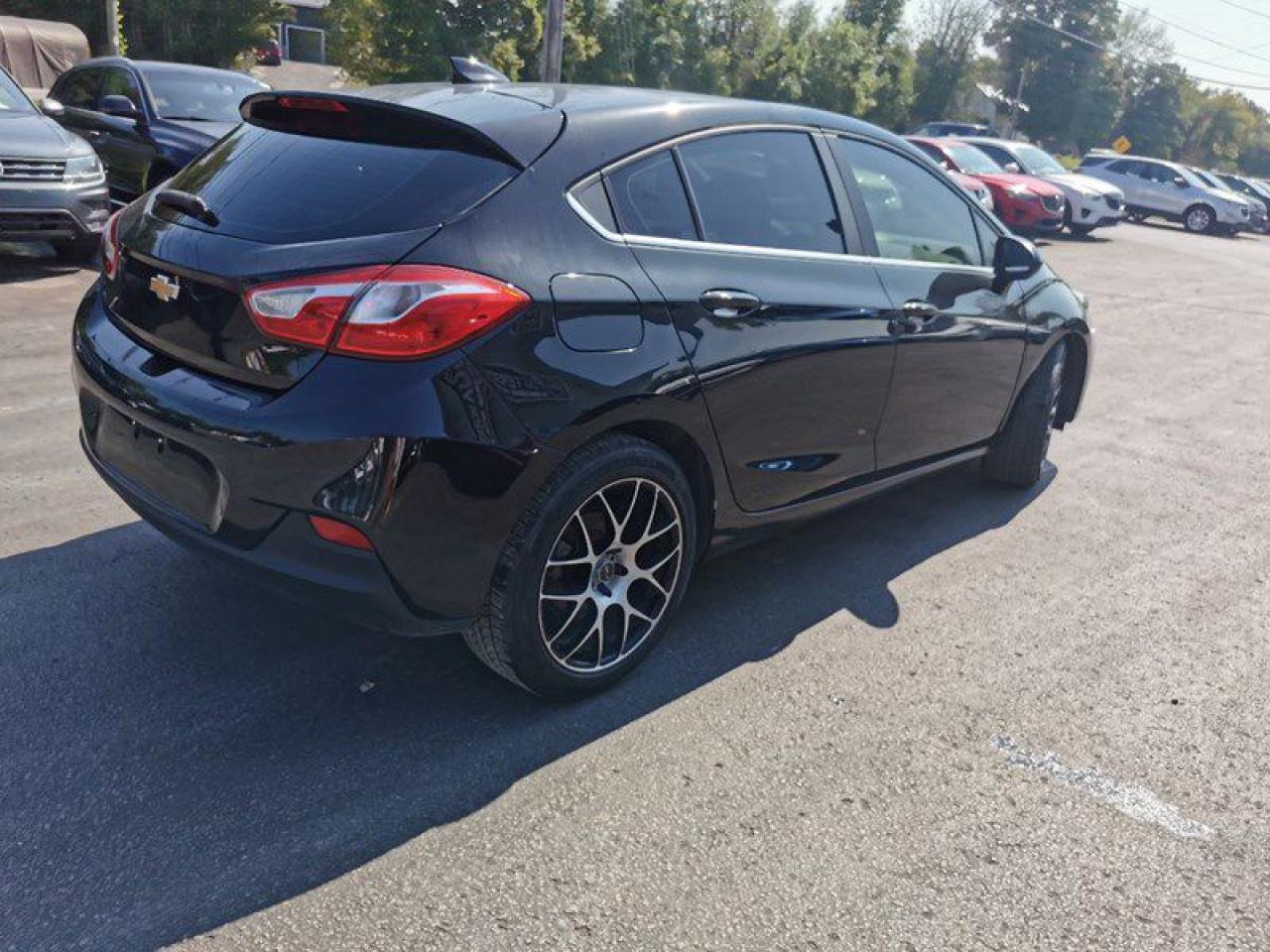 2018 Chevrolet Cruze LT - Photo #5