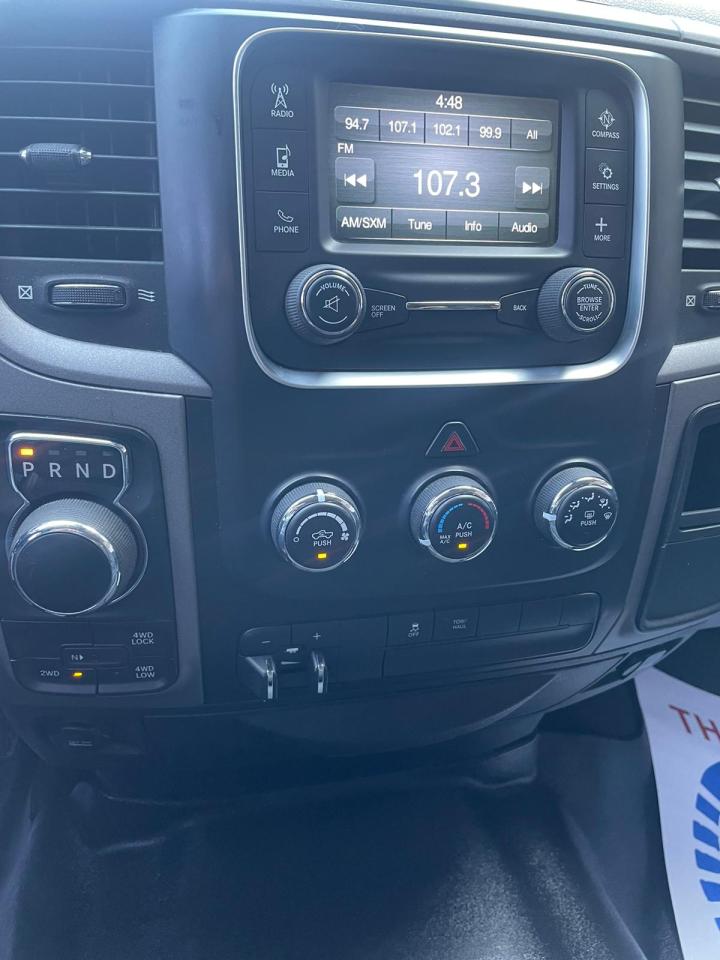 2014 RAM 1500 4WD Crew Cab LEATHER CAMERA TOW BRAKES B-TOOTH - Photo #38