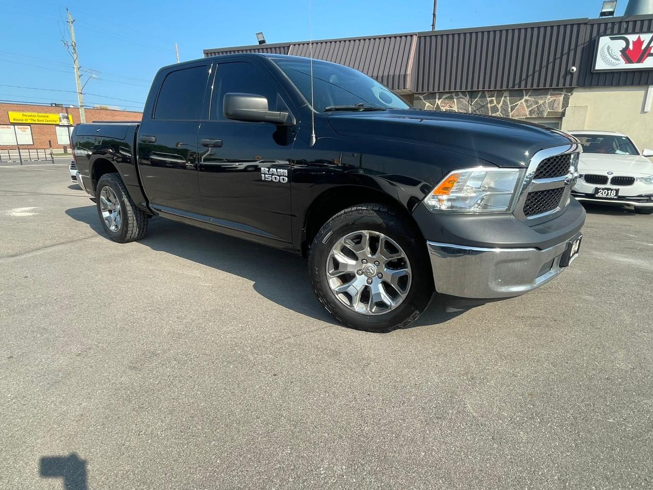 2014 RAM 1500 4WD Crew Cab LEATHER CAMERA TOW BRAKES B-TOOTH - Photo #11