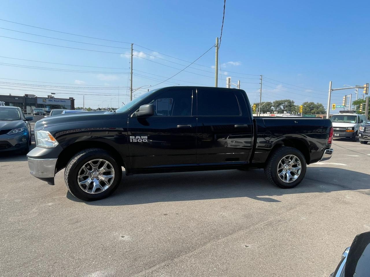 2014 RAM 1500 4WD Crew Cab LEATHER CAMERA TOW BRAKES B-TOOTH - Photo #4