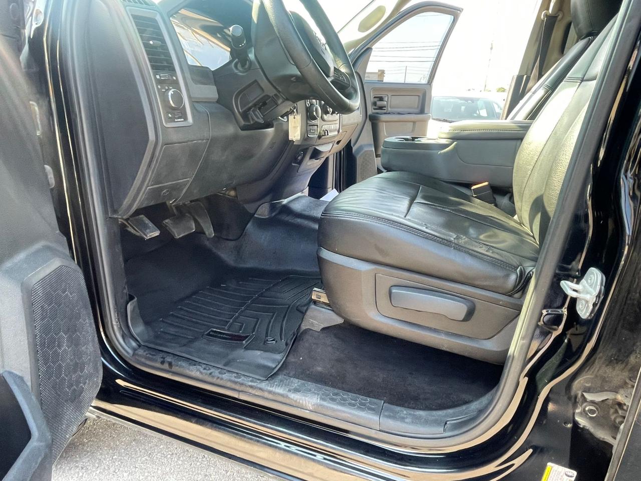 2014 RAM 1500 4WD Crew Cab LEATHER CAMERA TOW BRAKES B-TOOTH - Photo #19