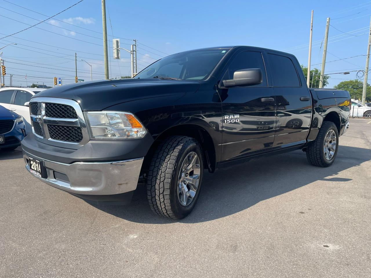 2014 RAM 1500 4WD Crew Cab LEATHER CAMERA TOW BRAKES B-TOOTH - Photo #3