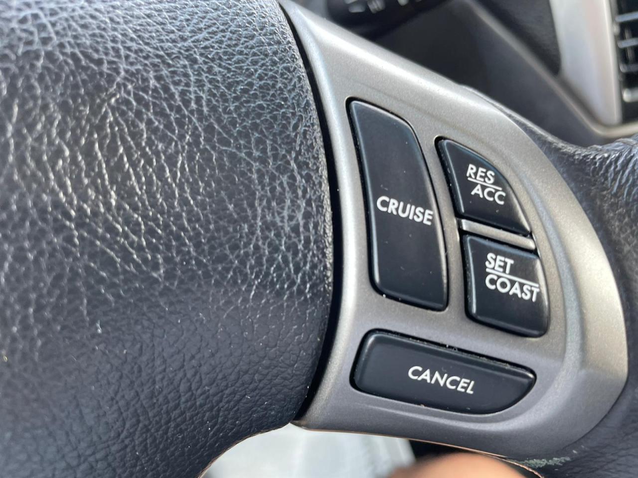 2011 Subaru Forester Auto AWD 2.5 SUNROOF H-SEATS NO ACCIDENT B-TOOTH - Photo #2
