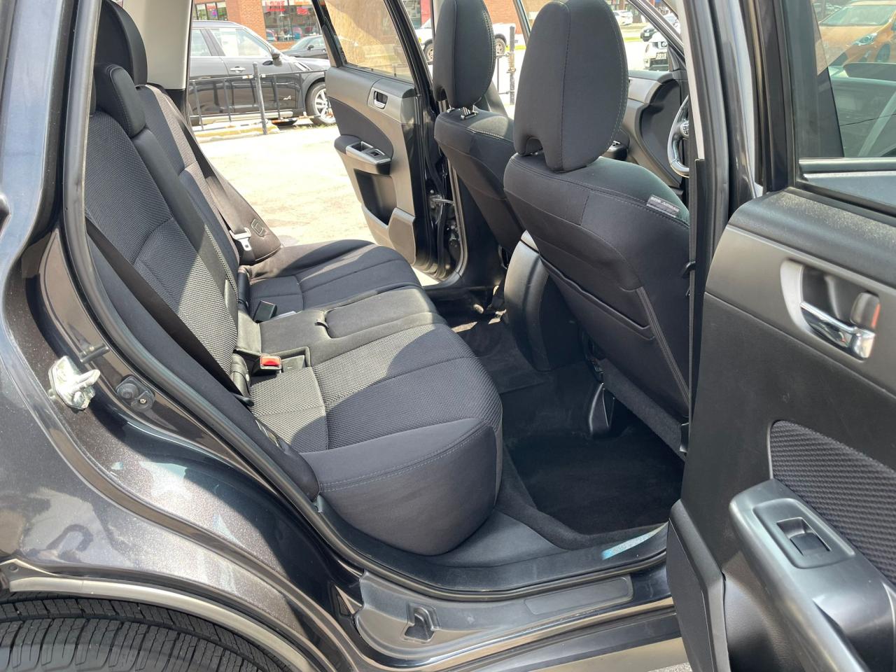 2011 Subaru Forester Auto AWD 2.5 SUNROOF H-SEATS NO ACCIDENT B-TOOTH - Photo #18