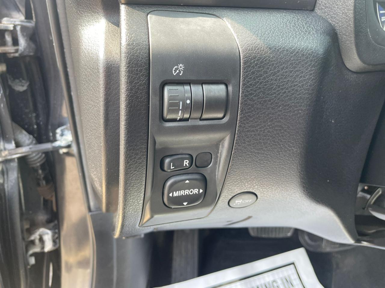 2011 Subaru Forester Auto AWD 2.5 SUNROOF H-SEATS NO ACCIDENT B-TOOTH - Photo #25