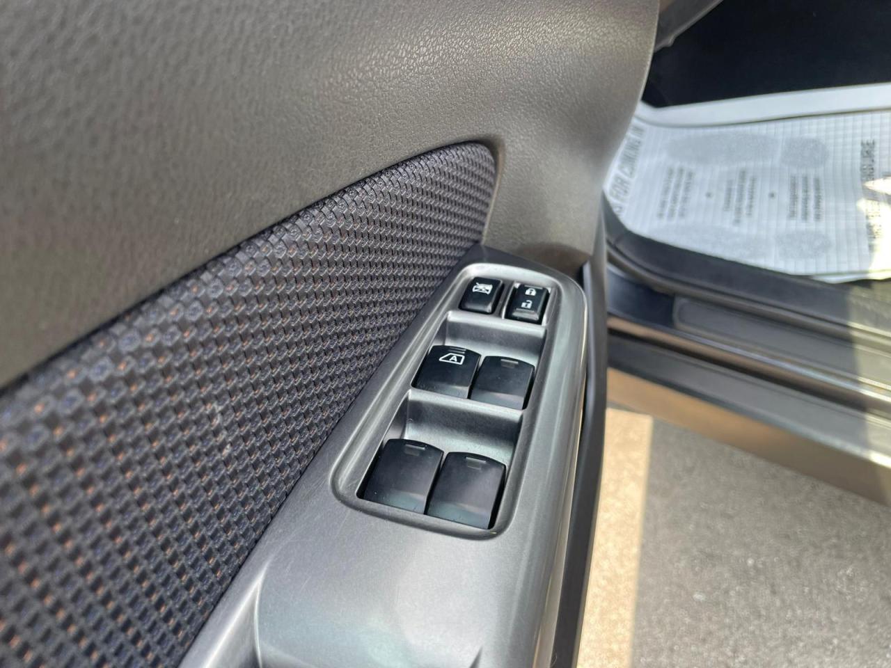 2011 Subaru Forester Auto AWD 2.5 SUNROOF H-SEATS NO ACCIDENT B-TOOTH - Photo #26