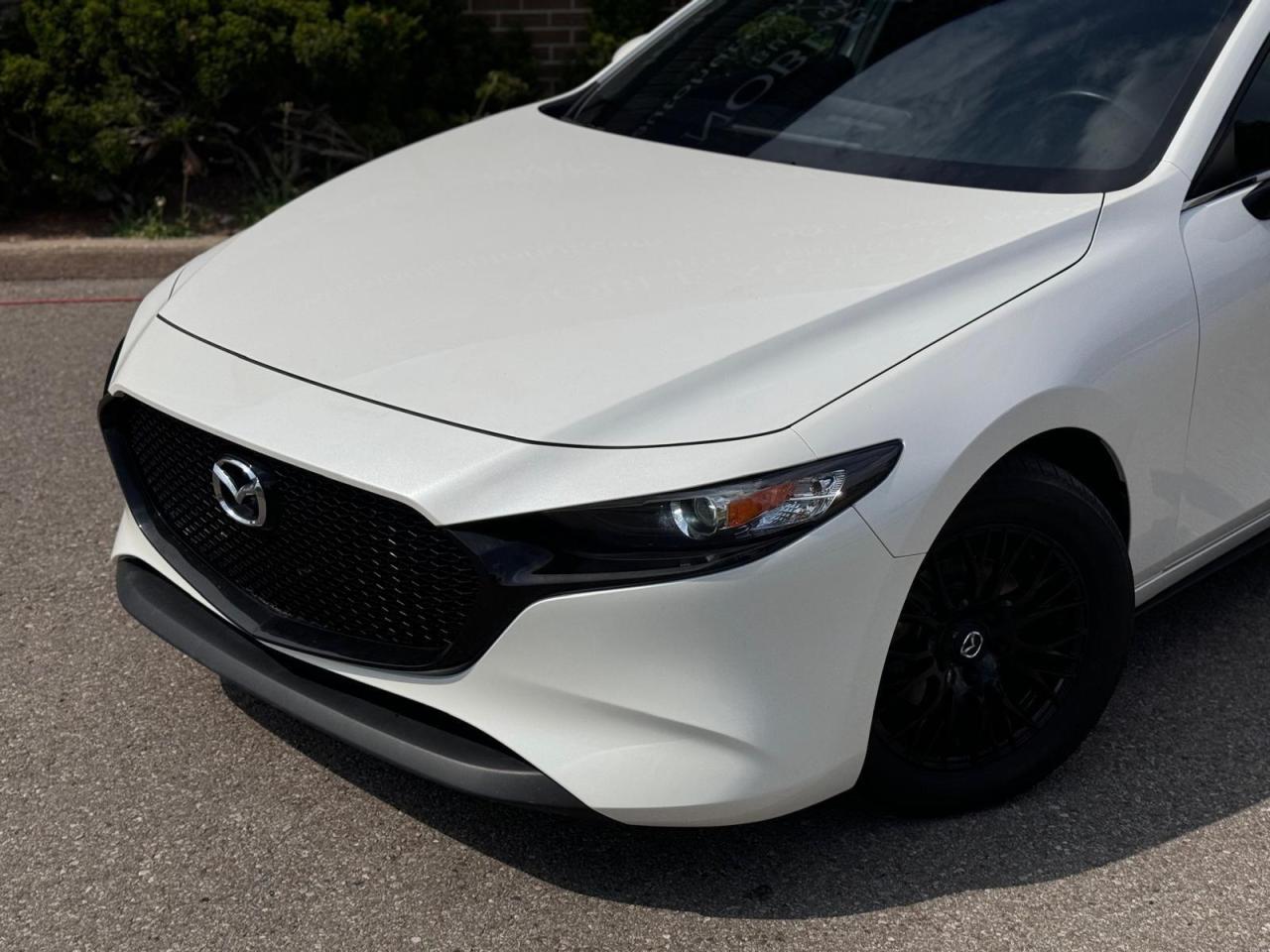 2021 Mazda MAZDA3 GX Photo2