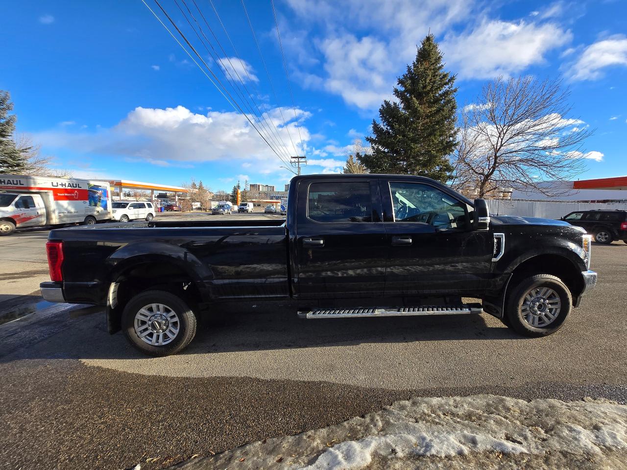 2018 Ford F-350 XLT Crew Cab 8' Box | ALL CREDIT ACCEPTED!! - Photo #9