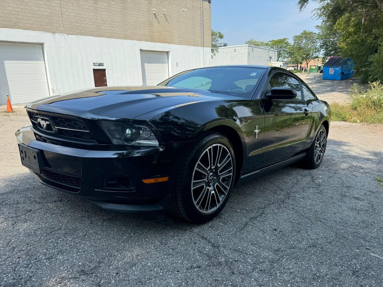 Used 2011 Ford Mustang CPE V6 MANUAL RWD LEATHER NOACCIDENT 1 OWNER for sale in Mississauga, ON