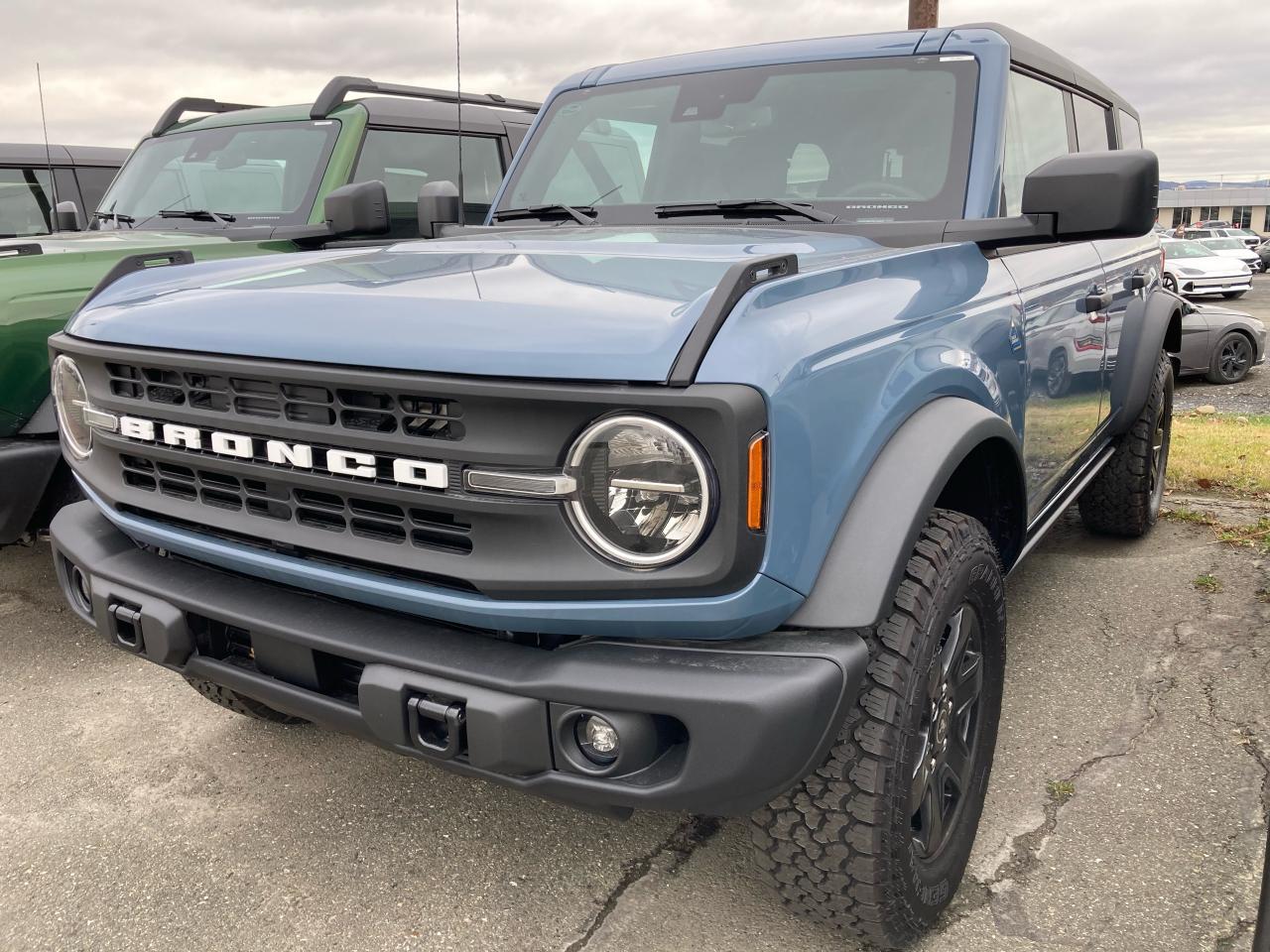 2024 Ford Bronco Black Diamond Photo5