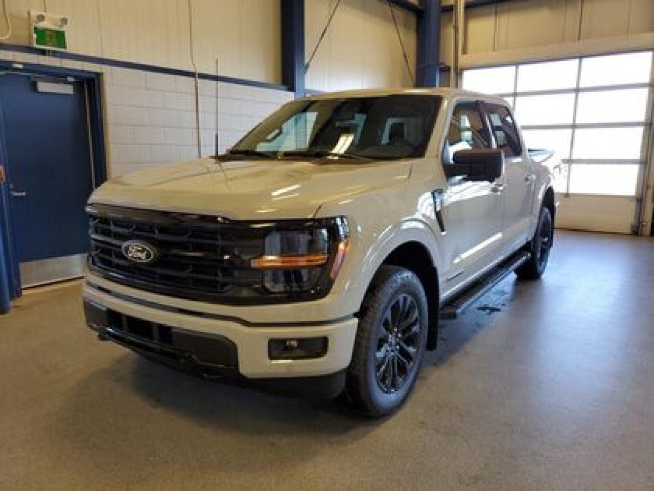 New 2024 Ford F-150 XLT W/ TWIN PANEL MOONROOF for sale in Moose Jaw, SK