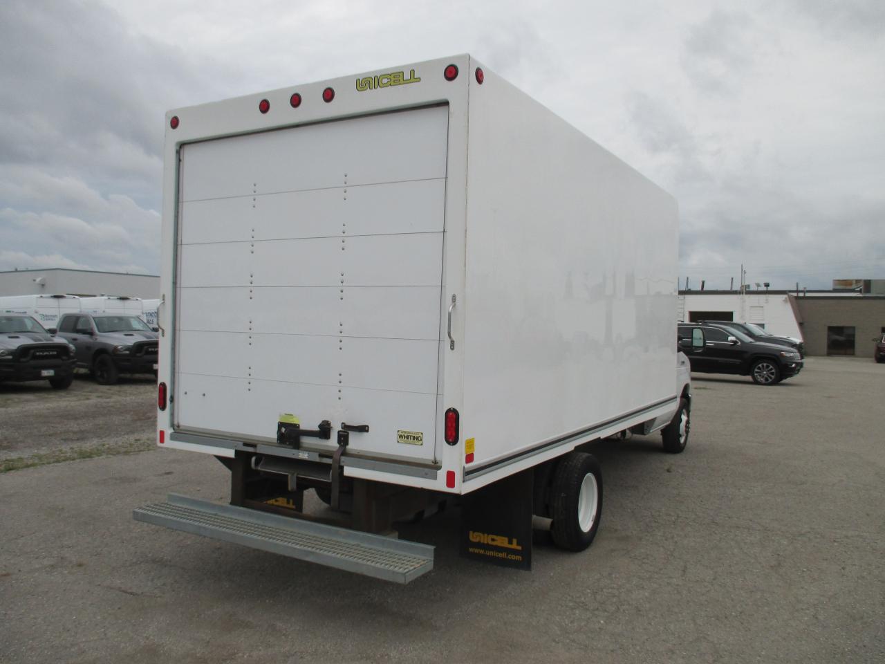 2022 Ford E450 E-450 DRW 176" WB - Photo #5
