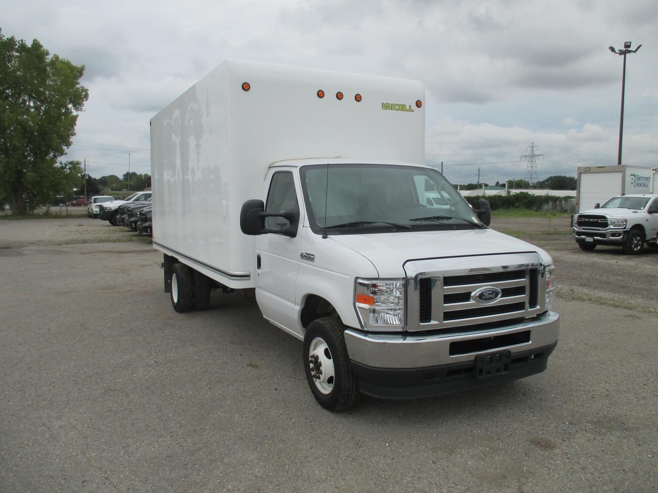 2022 Ford E450 E-450 DRW 176" WB - Photo #3