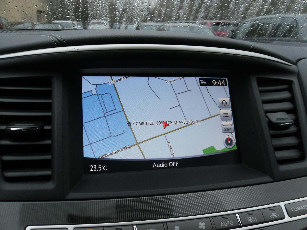 2017 Infiniti QX60 AWD - Photo #13