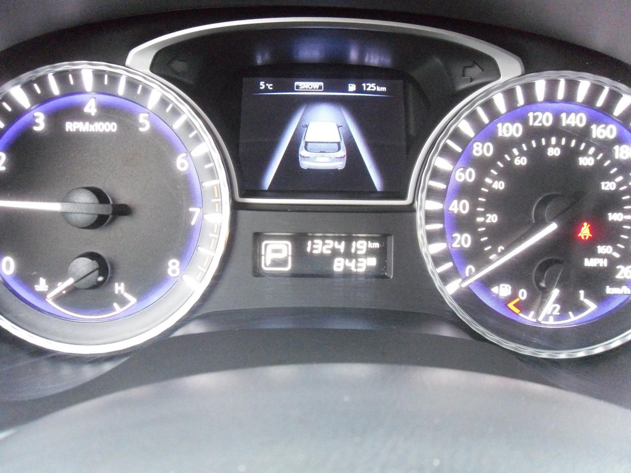 2017 Infiniti QX60 AWD - Photo #12