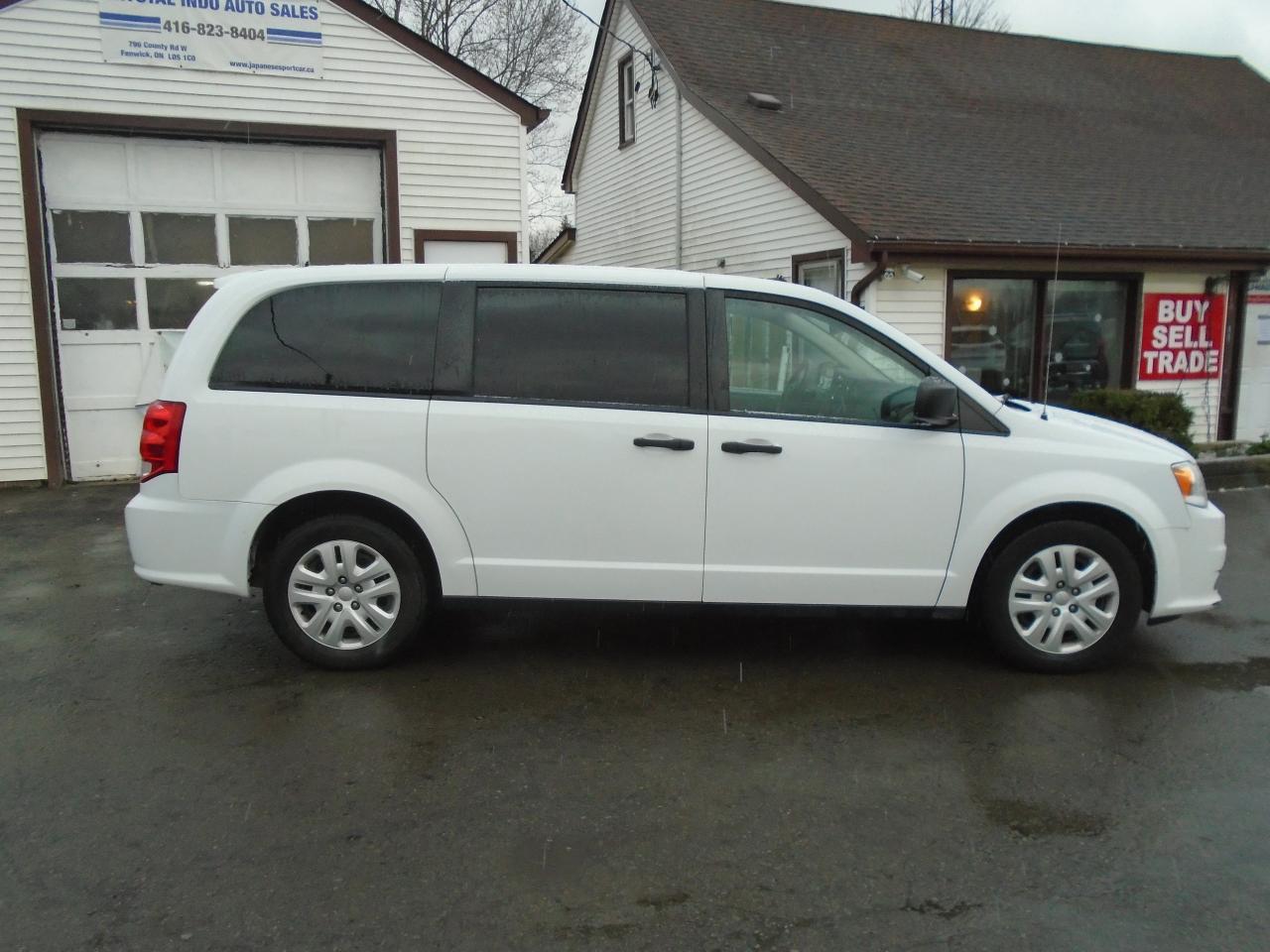 2019 Dodge Grand Caravan Canada Value Package 2WD Photo3