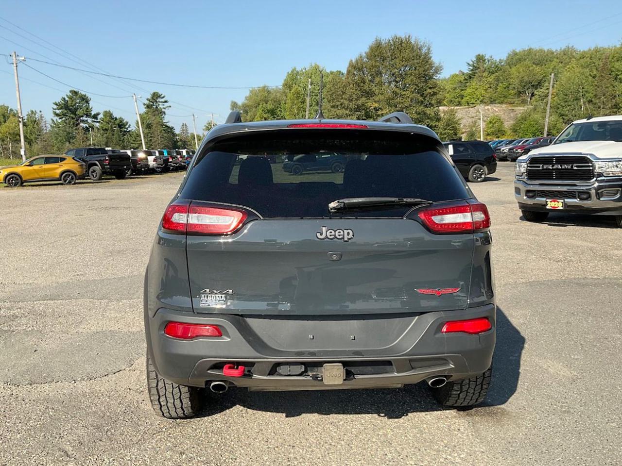 2018 Jeep Cherokee Trailhawk Photo4