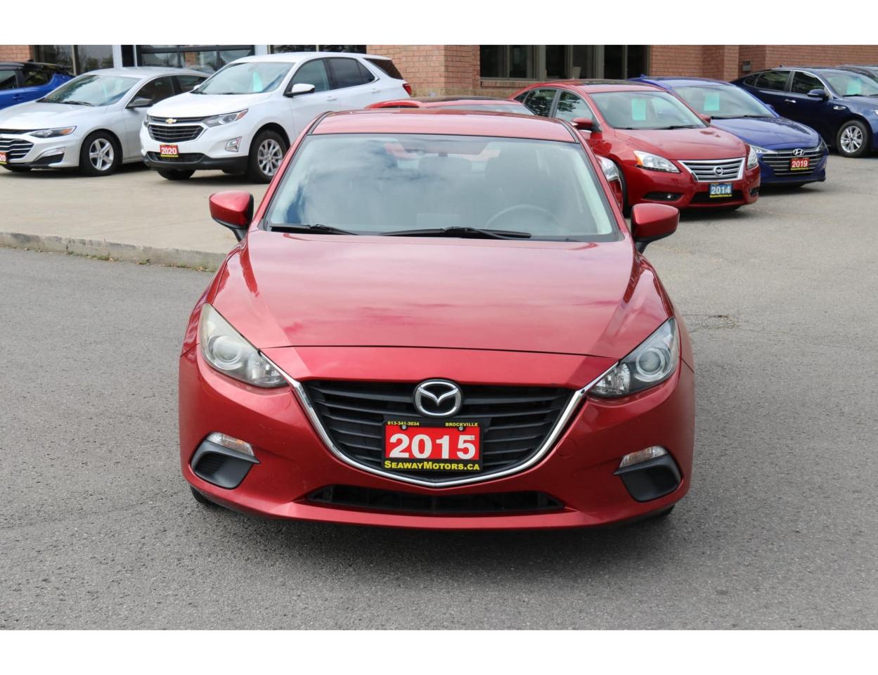 2015 Mazda MAZDA3 i Touring AT 4-Door - Photo #4