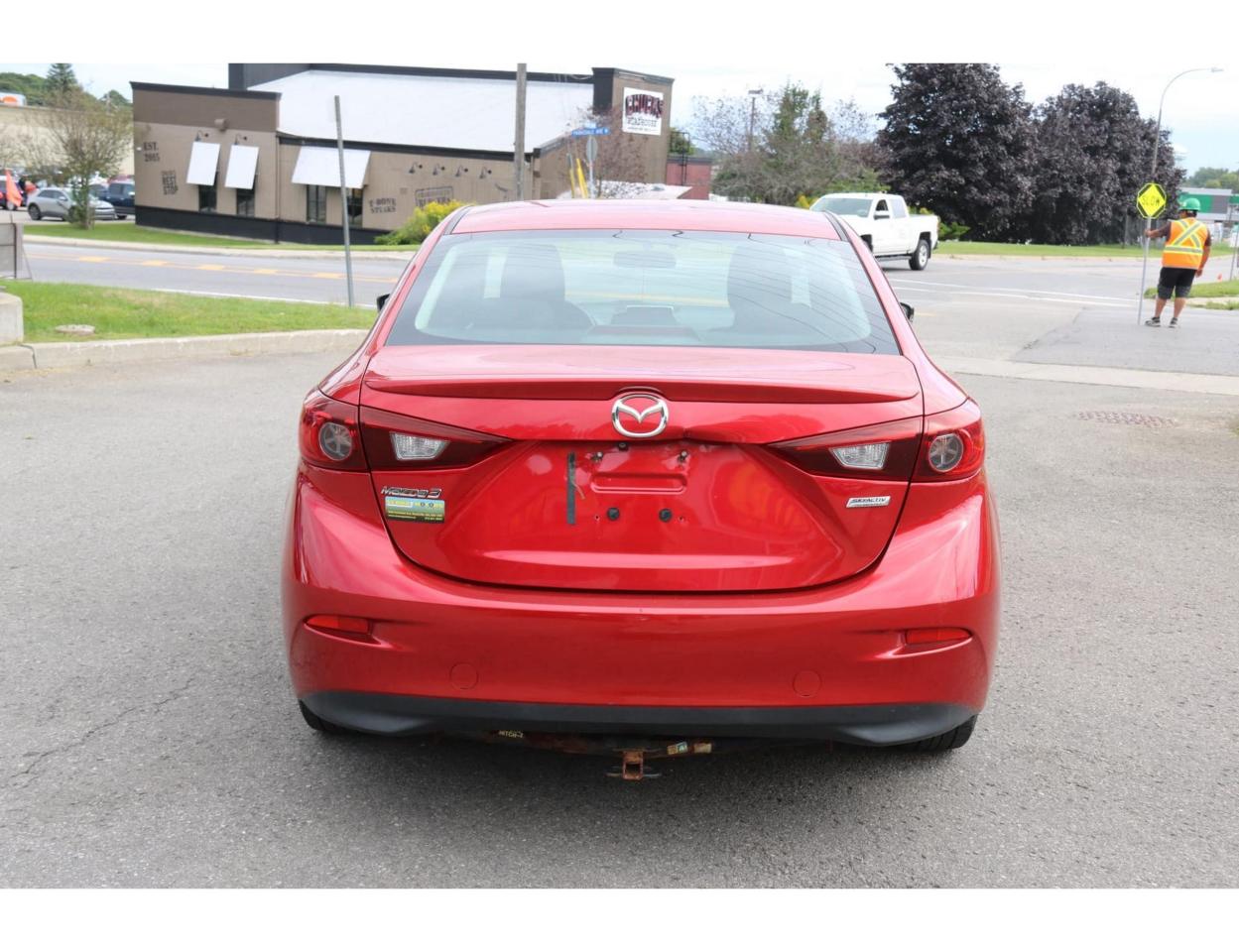 2015 Mazda MAZDA3 i Touring AT 4-Door - Photo #9