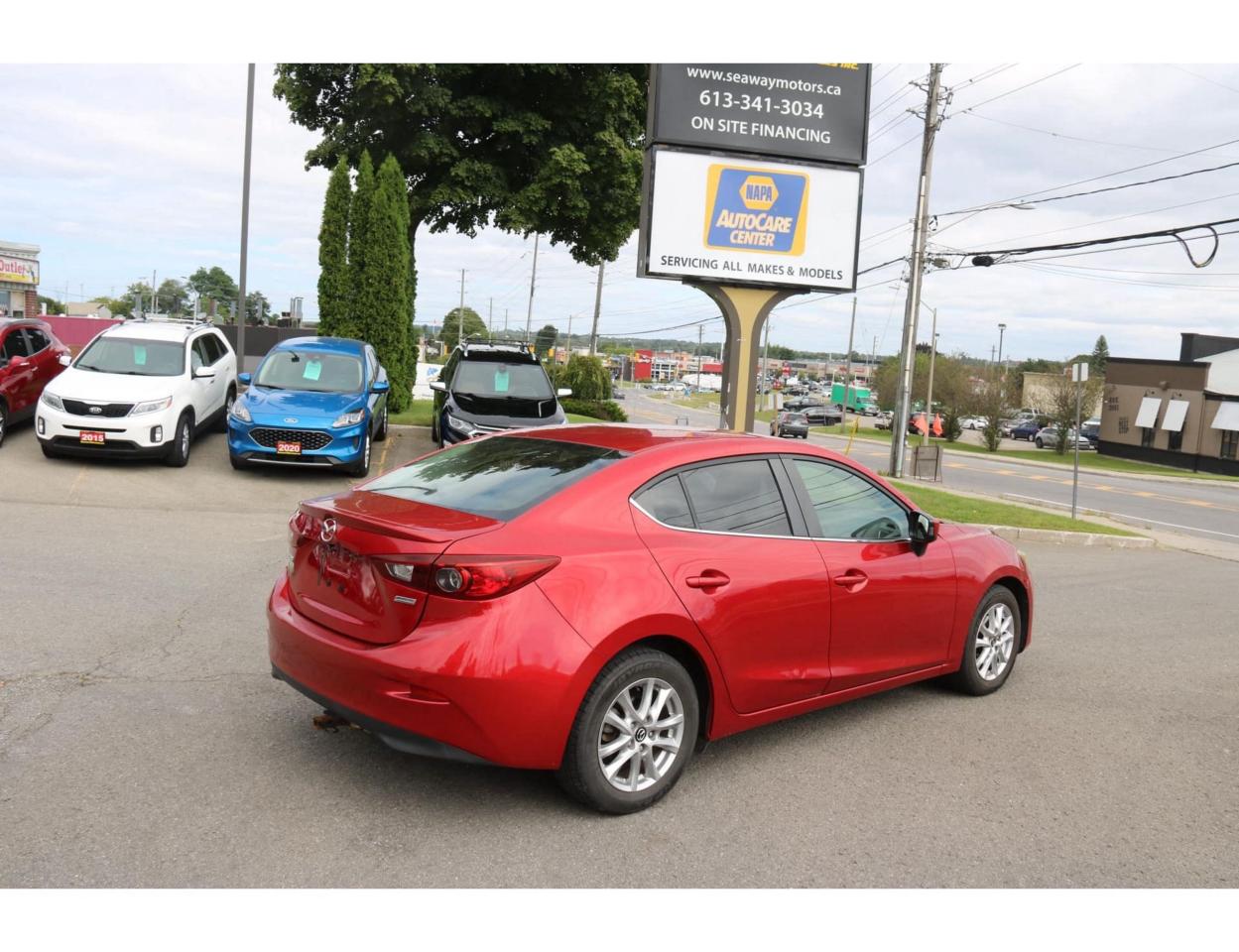 2015 Mazda MAZDA3 i Touring AT 4-Door - Photo #7