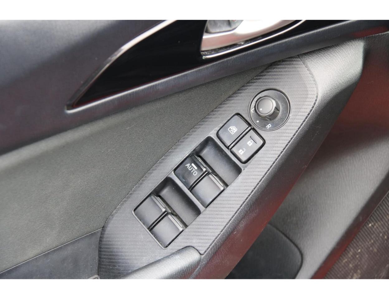 2015 Mazda MAZDA3 i Touring AT 4-Door - Photo #13