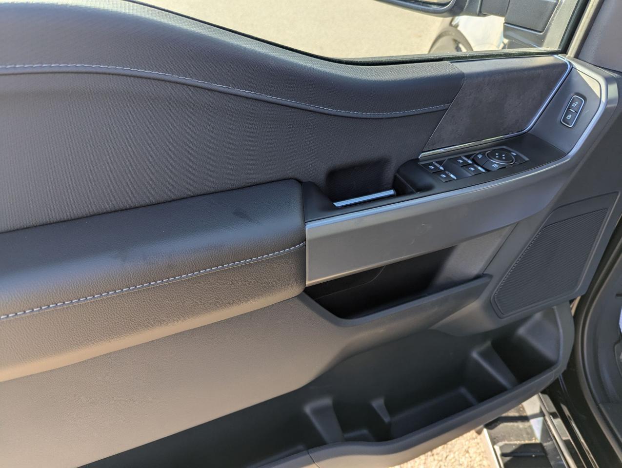 2024 Ford F-150 XLT Photo5