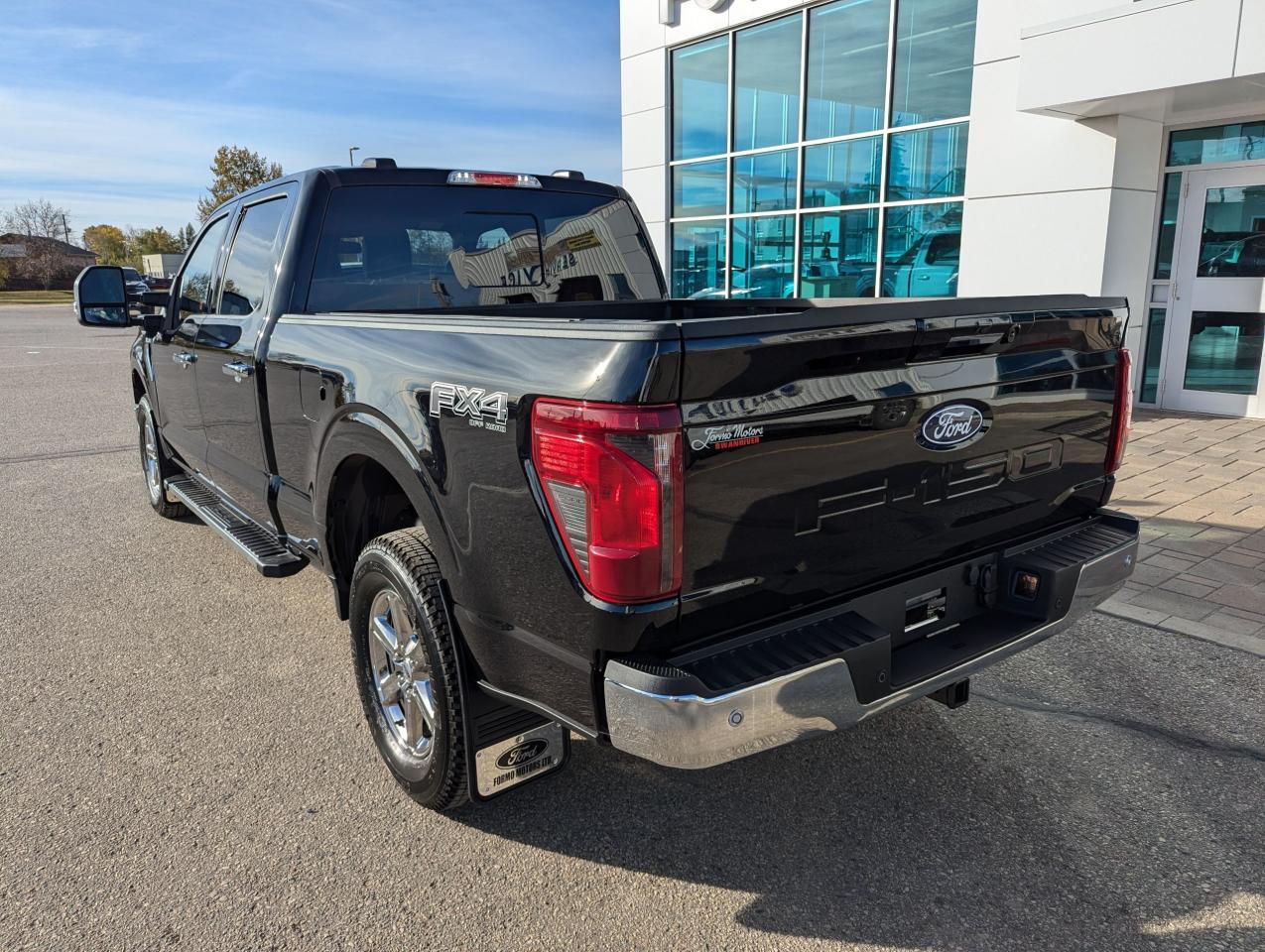 2024 Ford F-150 XLT Photo5